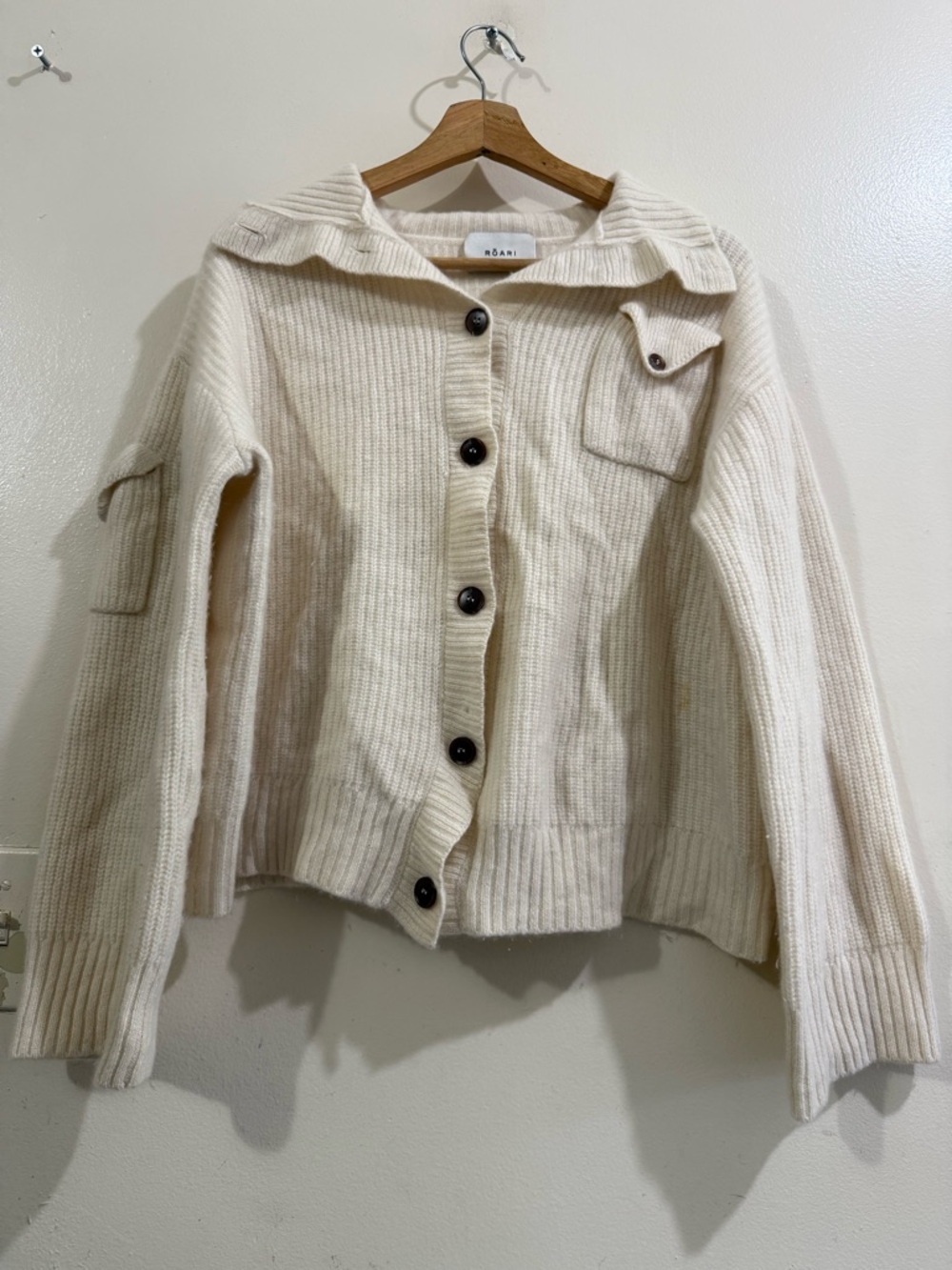 ROARI Cream Ribbed Button-Front Cardigan - Picture 6 of 6